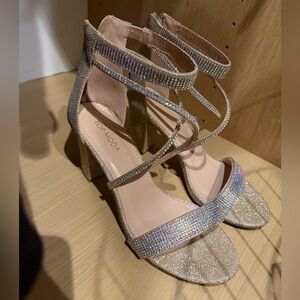 TOP Moda iridescent gold glitter strappy block heels